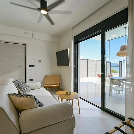 Ciel Seafront - Lefkada Aparthotel 3*
