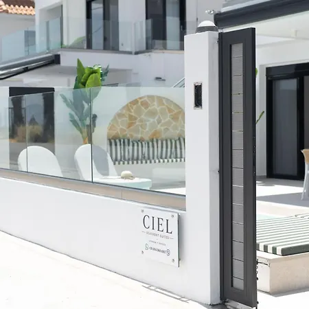 Ciel Seafront - Lefkada Aparthotel 3*